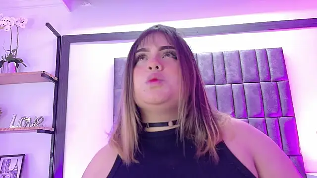 Snapshot of MeryStone chatting on 09.20.25 MeryStone online show from 09.20.25