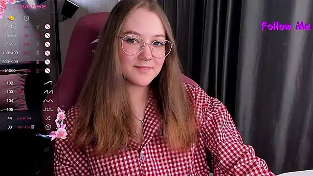 Snapshot of bunny_bubble chatting on 11.22.25 bunny bubble online show from 11.22.25