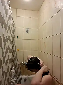 Sakura Green online show from 12.05.24