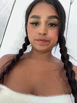 Snapshot of Juli_Walker chatting on 12.05.24 Juli Walker online show from 12.05.24