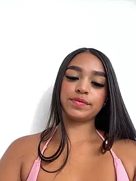 Snapshot of Juli_Walker chatting on 12.14.24 Juli Walker online show from 12.14.24