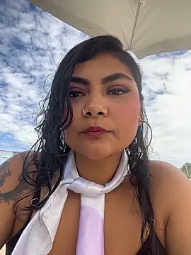 Juli Walker online show from 04.27.26