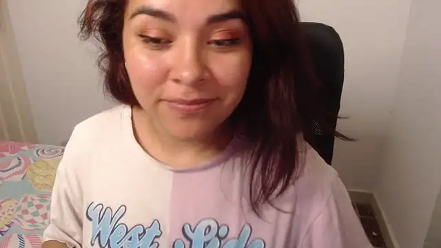 Snapshot of Ana_Bella91 chatting on 12.18.25 Ana Bella91 online show from 12.18.25