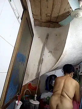 Hotestlove online show from 11.11.25