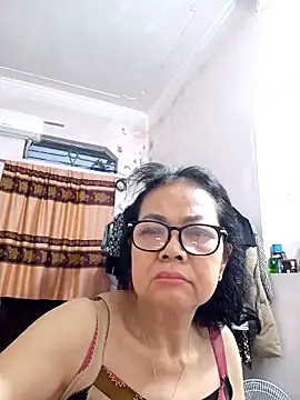 Hotestlove online show from 03.12.26