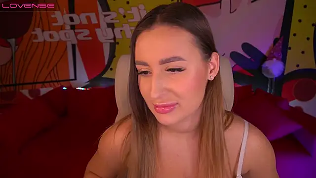 LiaBrazzerr online show from 12.17.24