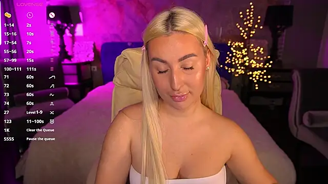 LiaBrazzerr online show from 04.10.26