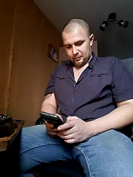 Foxyshaved online show from 02.08.25