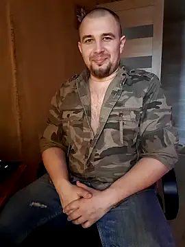 Foxyshaved online show from 02.16.25