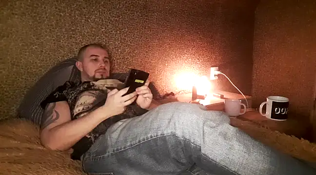 Foxyshaved online show from 02.22.25