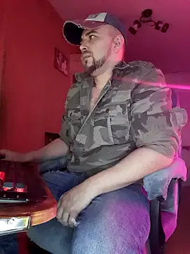 Foxyshaved online show from 02.25.25