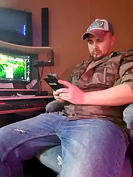 Foxyshaved online show from 02.25.25