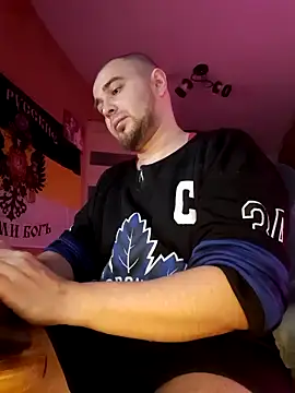 Foxyshaved online show from 03.16.25