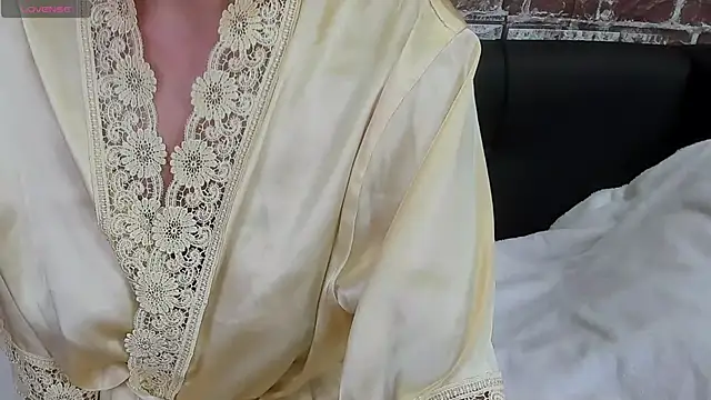 Snapshot of yourastral chatting on 12.13.24 yourastral online show from 12.13.24