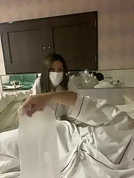 cheesecream online show from 12.13.24