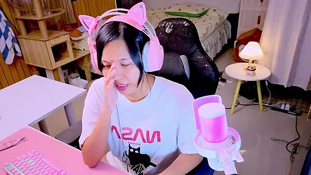 Kana G online show from 04.04.26