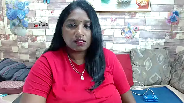 Snapshot of Indian_tracy chatting on 11.22.25 Indian tracy online show from 11.22.25