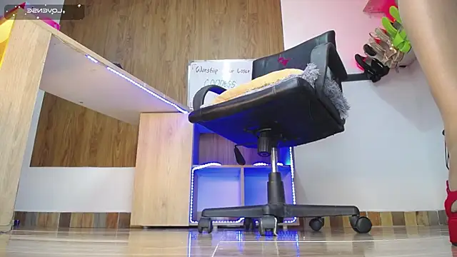 Snapshot of zultanalambert chatting on 01.25.25 zultanalambert online show from 01.25.25