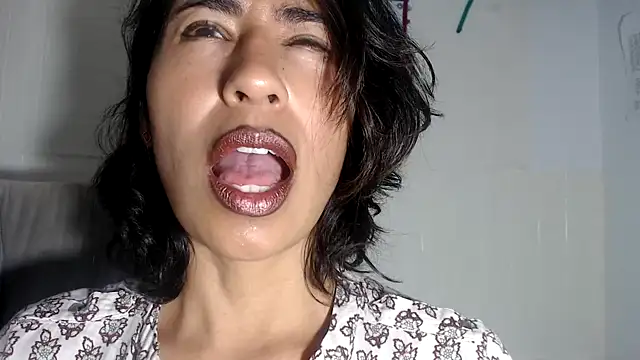 fantasty nylon online show from 11.01.25