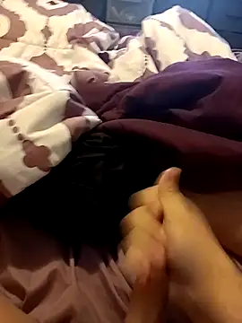 guy454518 online show from 10.24.25