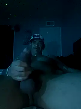 Snapshot of RoodoggXL chatting on 10.24.25 RoodoggXL online show from 10.24.25