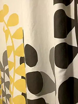 Snapshot of RoodoggXL chatting on 12.16.25 RoodoggXL online show from 12.16.25