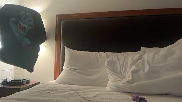 Snapshot of RoodoggXL chatting on 01.12.26 RoodoggXL online show from 01.12.26