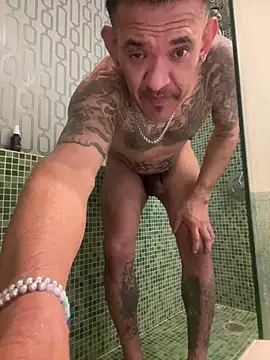 Snapshot of RoodoggXL chatting on 02.08.26 RoodoggXL online show from 02.08.26