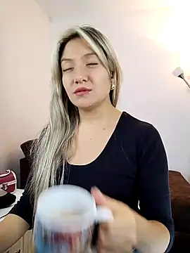 valeriahunter1 online show from 12.17.24