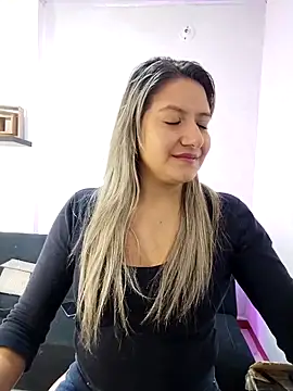 valeriahunter1 online show from 03.27.26