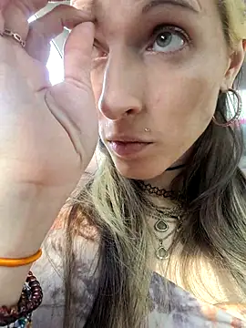 Snapshot of SmokeShow686 chatting on 03.02.25 SmokeShow686 online show from 03.02.25