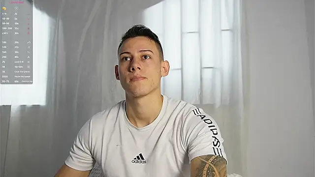 Snapshot of Muscle_King_Cum chatting on 01.06.26 Muscle King Cum online show from 01.06.26