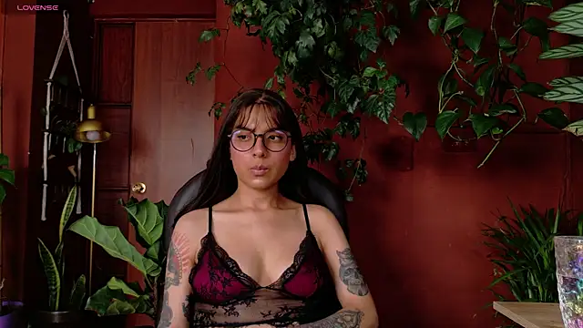 Yeriawaddell  online show from 05.16.26