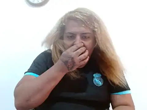 KIARAMARSHALLWELLZ online show from 01.31.25