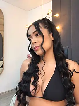 JuanaSimons online show from 12.23.24