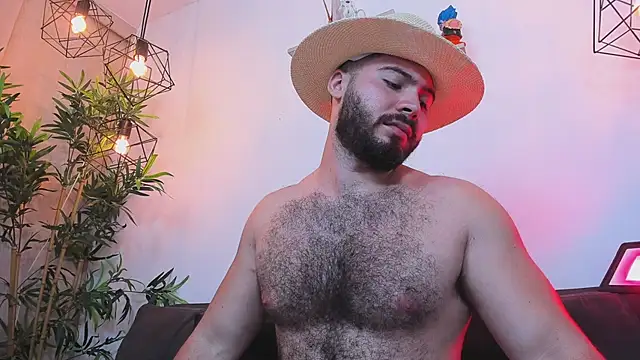 Snapshot of SebastianVilla_ chatting on 06.14.26 SebastianVilla online show from 06.14.26