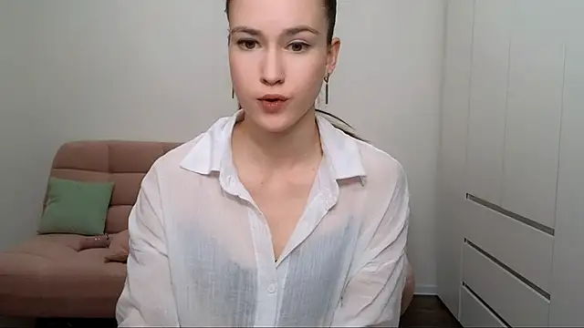 AliciaNewell online show from 01.12.25