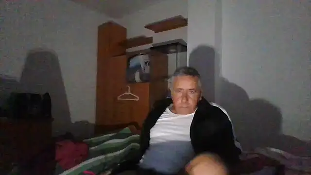 Snapshot of parejamlga58 chatting on 12.14.25 parejamlga58 online show from 12.14.25