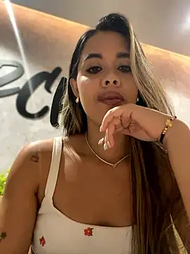 Emilia Bakerr online show from 12.02.24