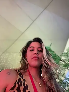 Emilia Bakerr online show from 12.18.24