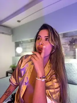 Emilia Bakerr online show from 02.13.25