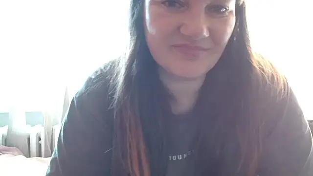 Snapshot of Lucinka1 chatting on 05.19.26 Lucinka1 online show from 05.19.26