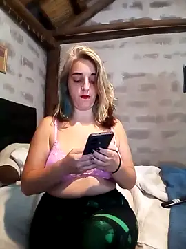 Snapshot of nenamalanenamala chatting on 03.10.25 nenamalanenamala online show from 03.10.25