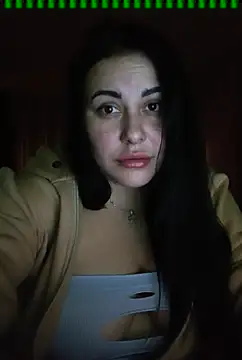 Snapshot of DaisyStreet chatting on 01.26.25 DaisyStreet online show from 01.26.25