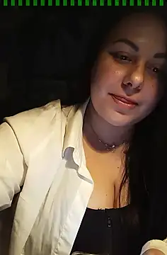 Snapshot of DaisyStreet chatting on 02.27.25 DaisyStreet online show from 02.27.25
