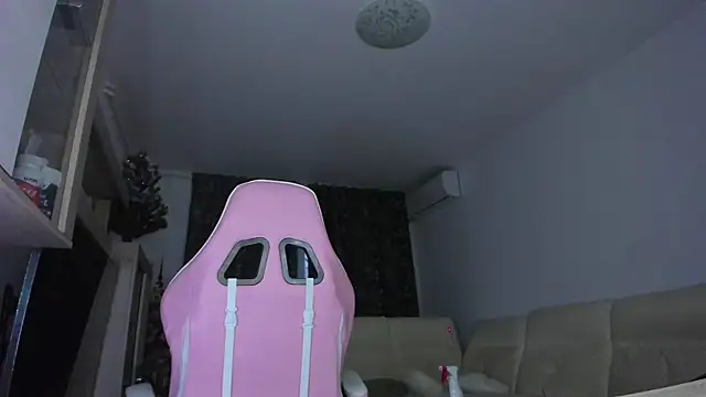 KaylaLaine online show from 01.27.25