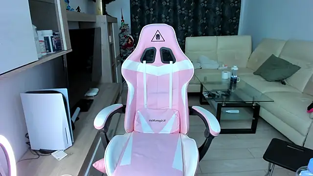 KaylaLaine online show from 02.12.25