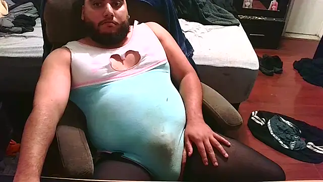 Snapshot of babykayla972 chatting on 12.02.25 babykayla972 online show from 12.02.25