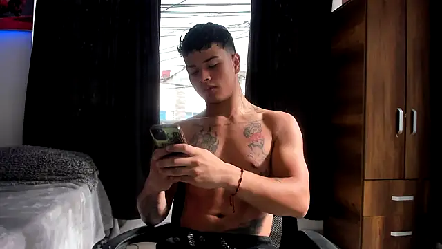 Snapshot of Dominic_Biker__ chatting on 12.14.24 Dominic Biker online show from 12.14.24