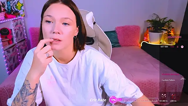 Snapshot of Karen_morris chatting on 12.02.25 Karen morris online show from 12.02.25